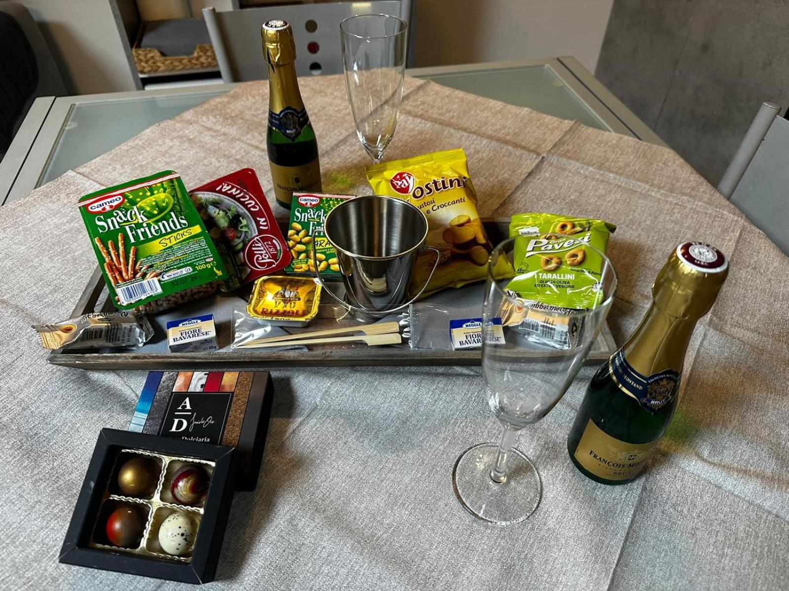 Residenza Golese Apartment Parma Bagian luar foto